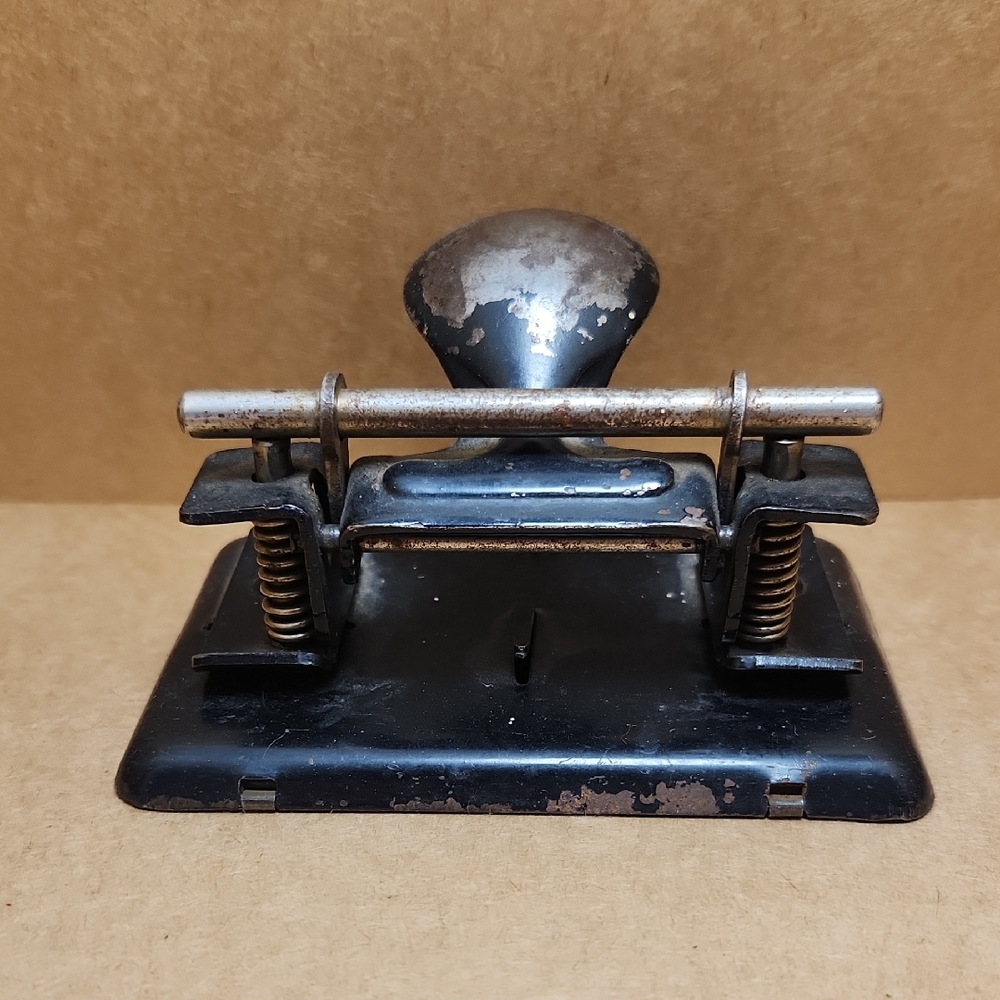 ***SALE 3 for $25*** Vintage Metal Hole Punch